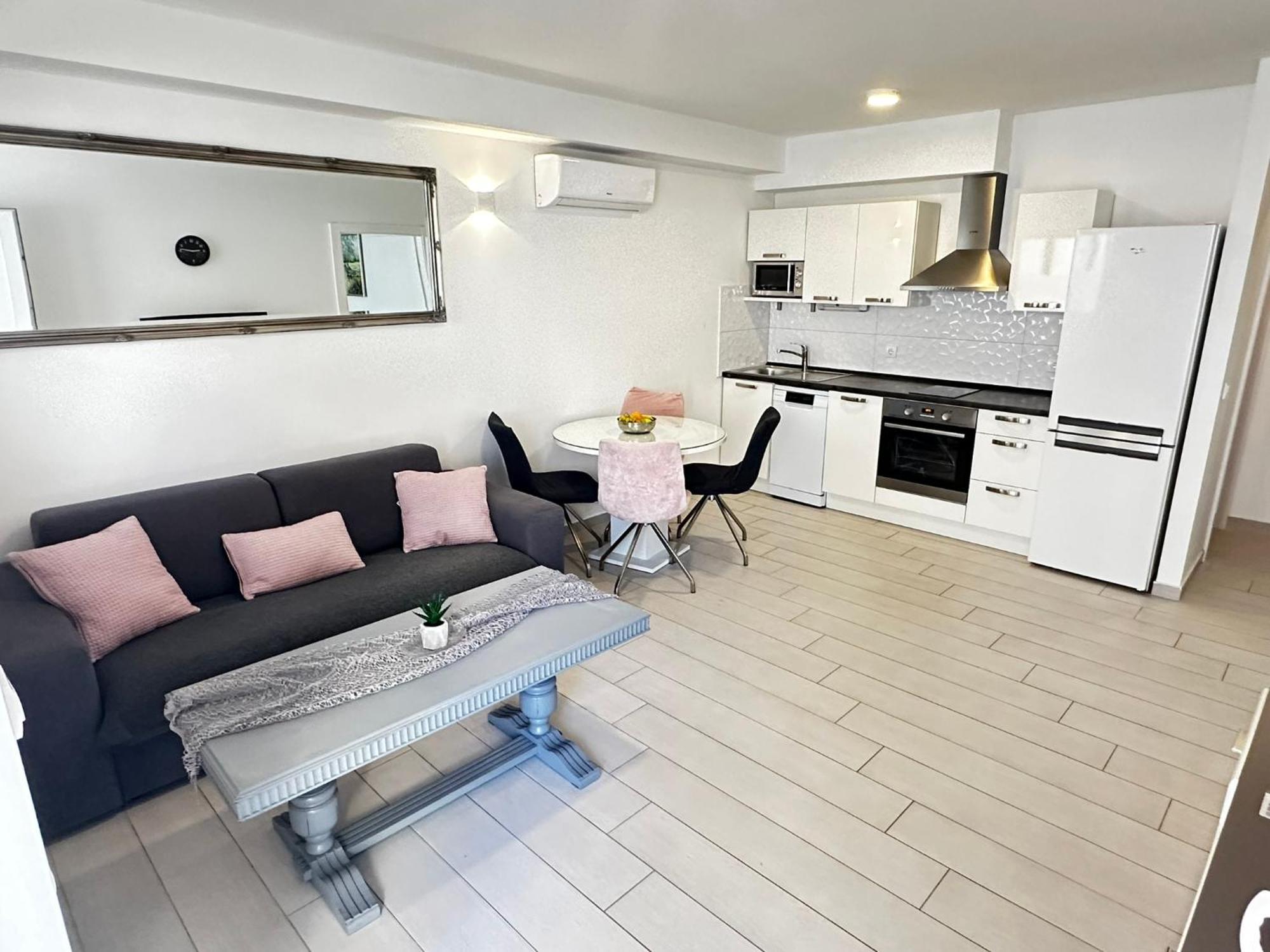 Apartments Danica Promajna Extérieur photo