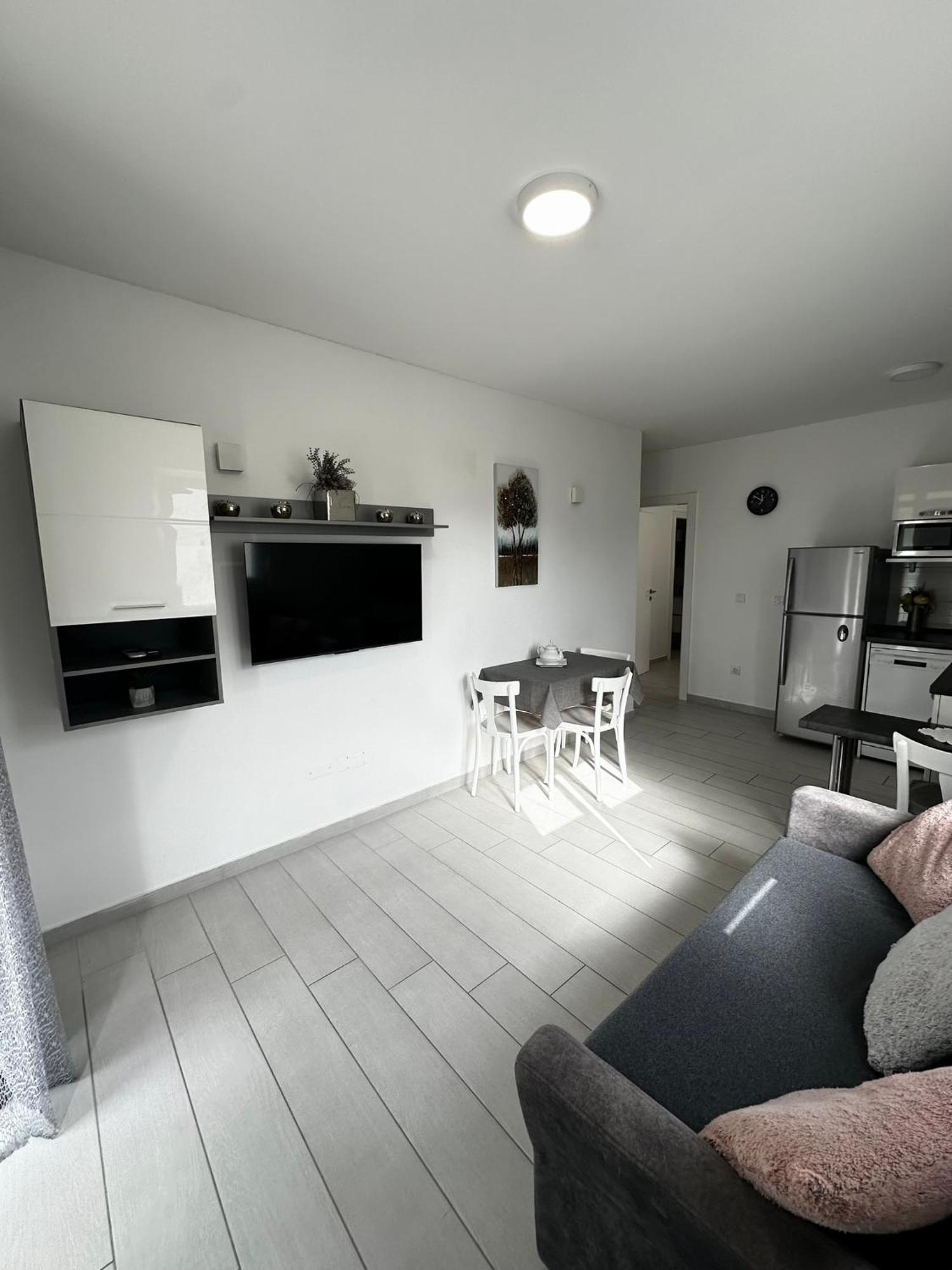 Apartments Danica Promajna Extérieur photo